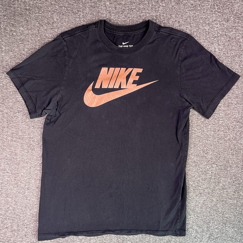 Nike T-Shirt Mens‎ Medium Black Rose Gold Futura Logo Casual Athletic AS-7602